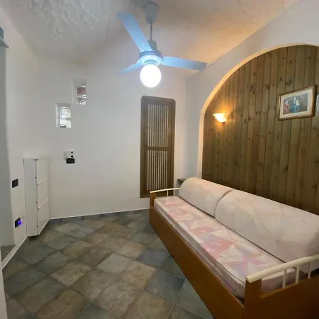 Bilo Vista Mare Agrustos * بورتو أوتيولو